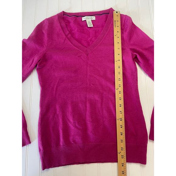 Banana Republic Fuchsia V-Neck Sweater for Women - Picture 3 of 6